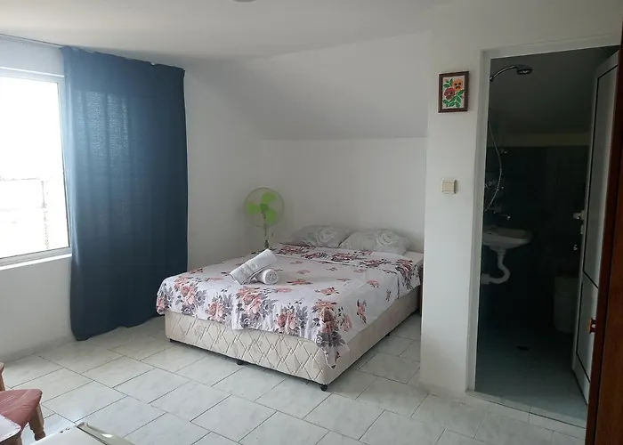 Despina Guest house 3*